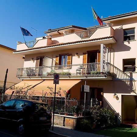 Hotel Louis I Ciampino Exterior photo