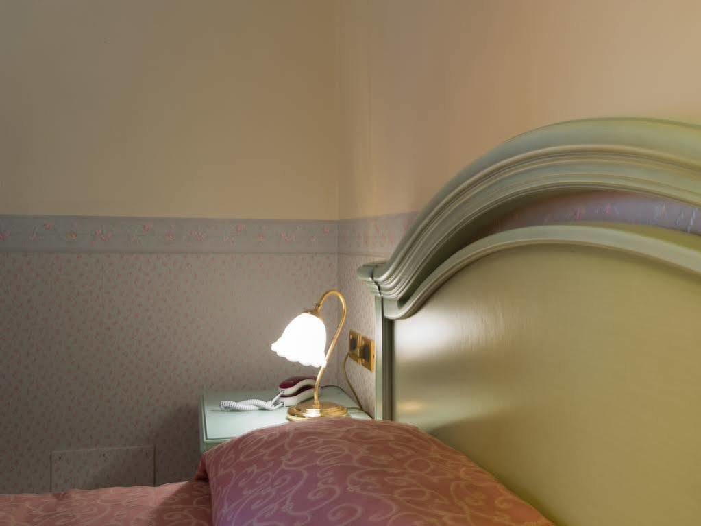Hotel Louis I Ciampino Exterior photo